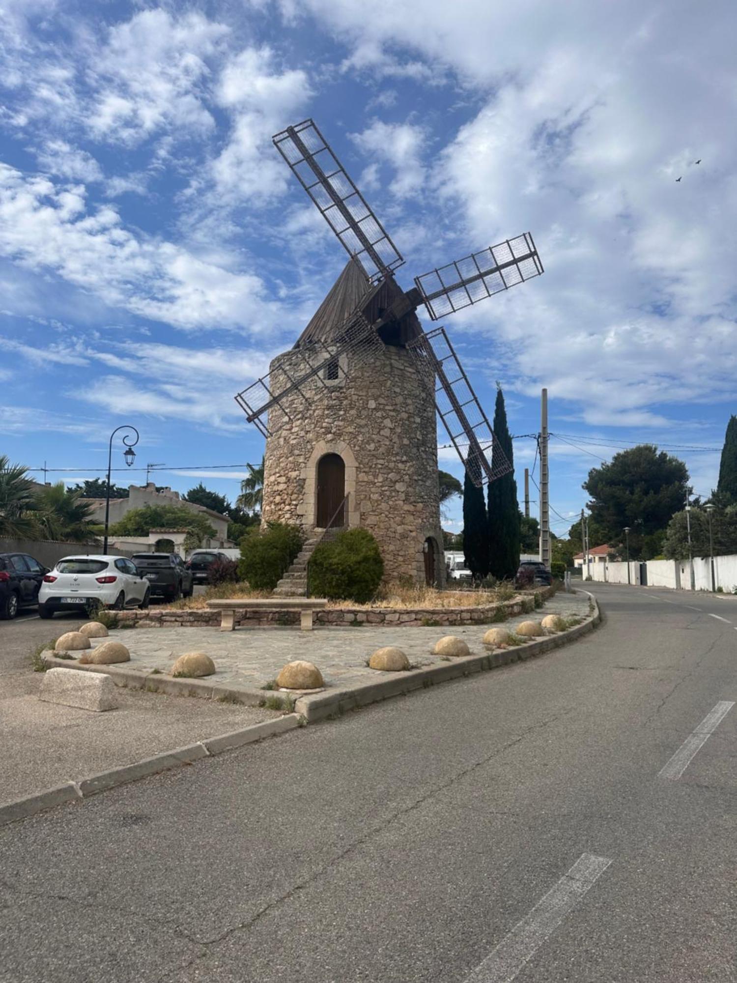 Maison T3 Dans Un Village Calme Saint-Mitre-les-Remparts Bagian luar foto